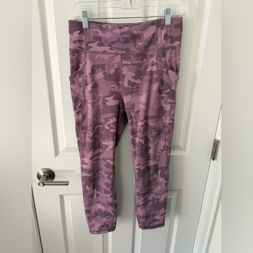 Lululemon Time To Sweat Crop 23” Leggings - Pink Camo, Size 8